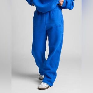 NEW COMFRT Minimalist Straight Leg Sweatpants